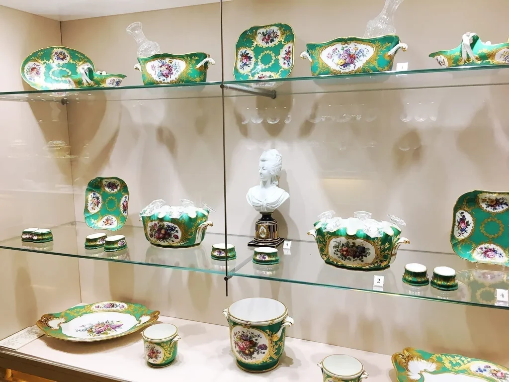 Hofburg Palace vs. Schönbrunn Palace: Which Site is Best to Visit in Vienna? 9 Plates in the Silver Collection at the Hofburg Palace
