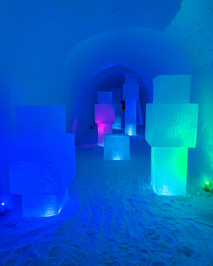 The Best Hotels in Rovaniemi, Finland: Comparing My Glass Igloo Stay with the City Center 31 Arctic SnowHotel & Glass Igloos showcase stunning ice sculptures in Lapland, Finland.