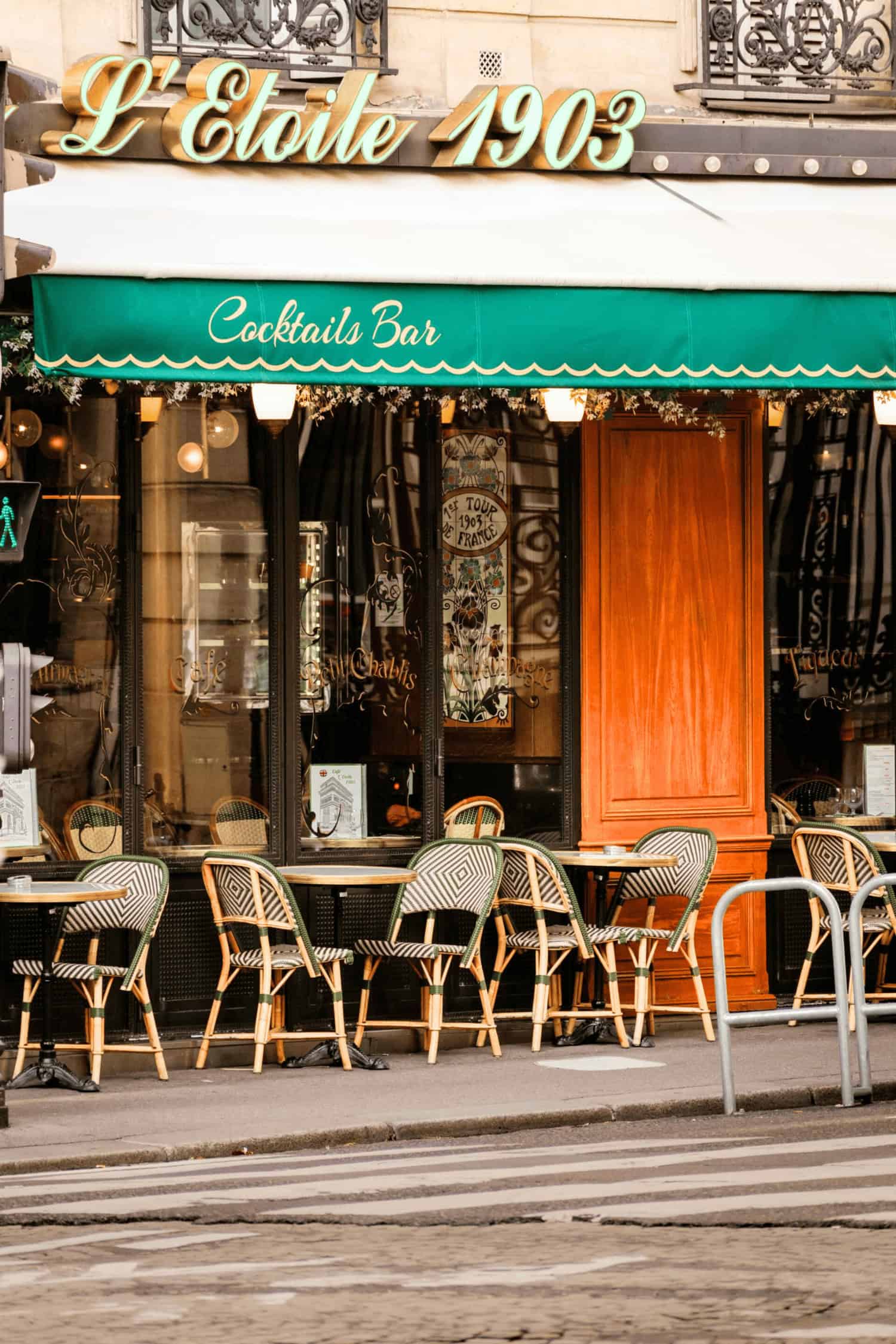 25 of the Best Things to Do in Paris That (Mostly) Won't Break the Bank 28 cafe l etoile 1903 paris