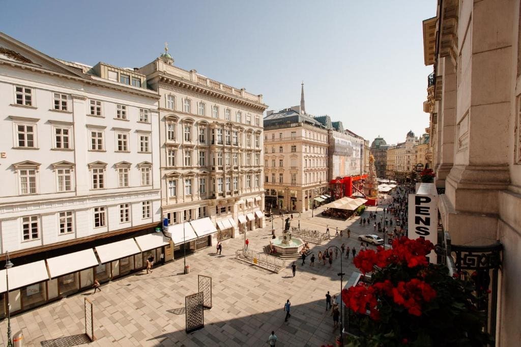 Where to Stay in Vienna, Austria: My Favorite Areas + Best Budget Hotels 18 boutique hotel nossek vienna austria graben view