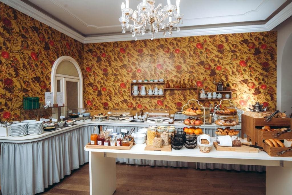 Where to Stay in Vienna, Austria: My Favorite Areas + Best Budget Hotels 65 hotel beethoven wien breakfast buffet floral wallpaper vienna austria