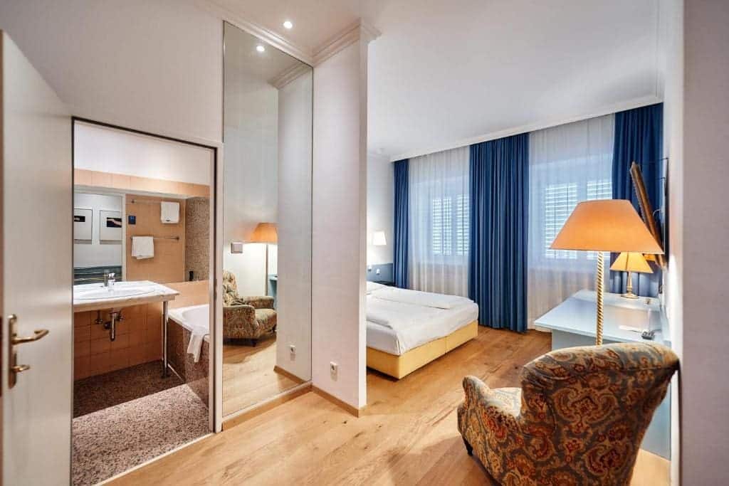 Where to Stay in Vienna, Austria: My Favorite Areas + Best Budget Hotels 58 hotel kunsthof room ensuite bathroom vienna austria